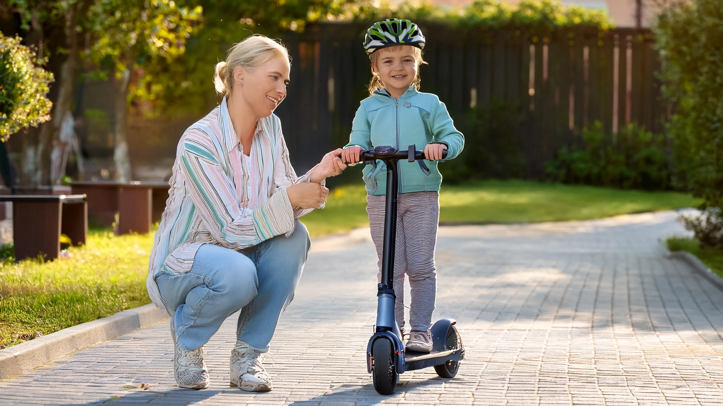Trottinette électrique pour enfant vue par un parent, entre envie d’autonomie, sécurité et réglementation